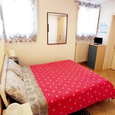 Borgo Riccio 30 Otel Parma